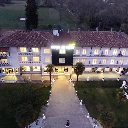 호텔 Du Barry & 4*